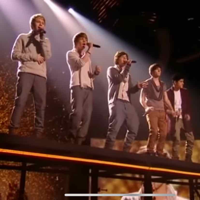 X-Factor Finale Torn - i think it’s so cute they began and ended their X-Factor with the same song and the song IS SO GOOD they did it justice and liam’s beginning and louis and niall doing the back vocals and HARRY ABSOLUTELY CARRIED the long torn in the bridge is so good and zayn echoing them ugh it’s just so good