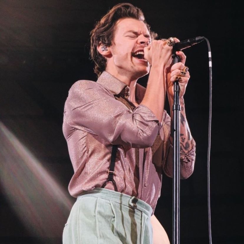tacoma 11/07/2021 - pink metallic button up, teal pants, black suspenders, black boots