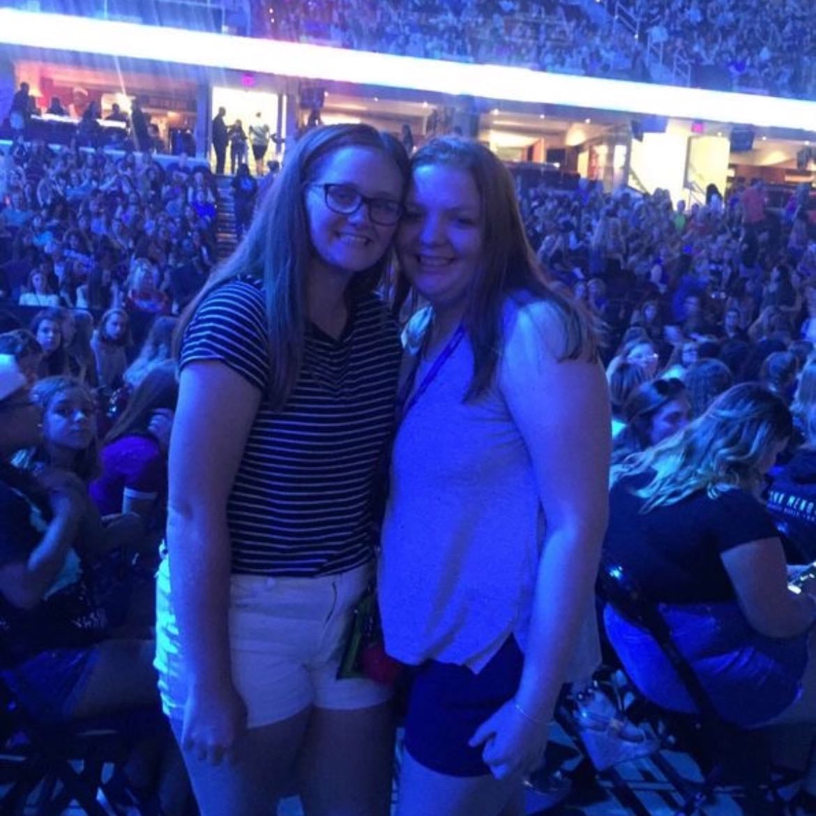 shawn mendes- illuminate world tour - august 2, 2017 (cleveland)