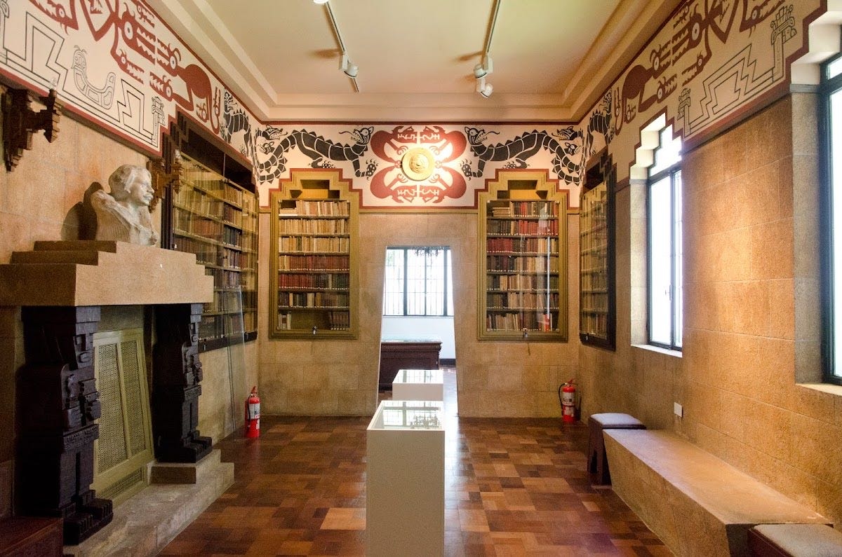 Casa Museo Ricardo Rojas - El museo perfecto si quer茅s ver trajes antiguos argentinos.