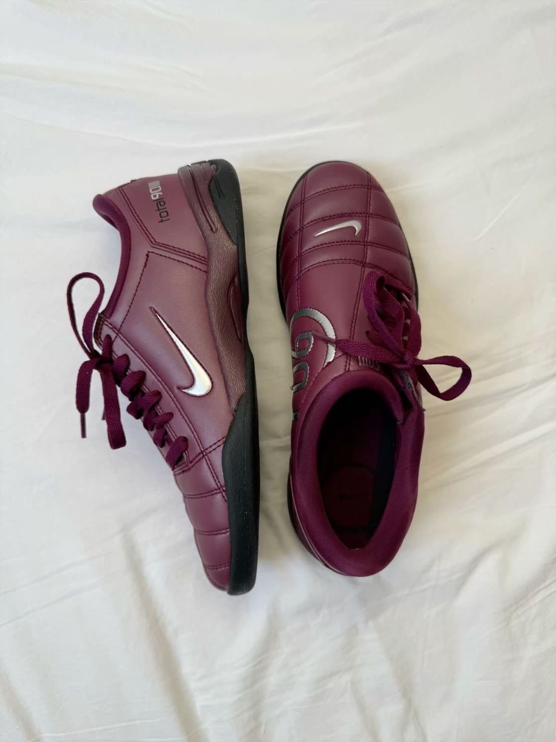 nike total 90’s burdeos