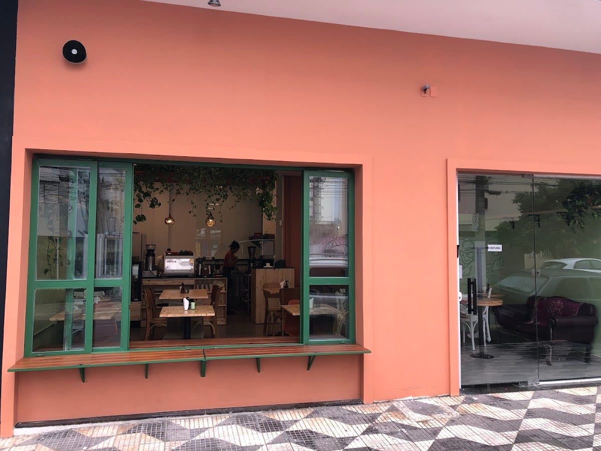 dela café
