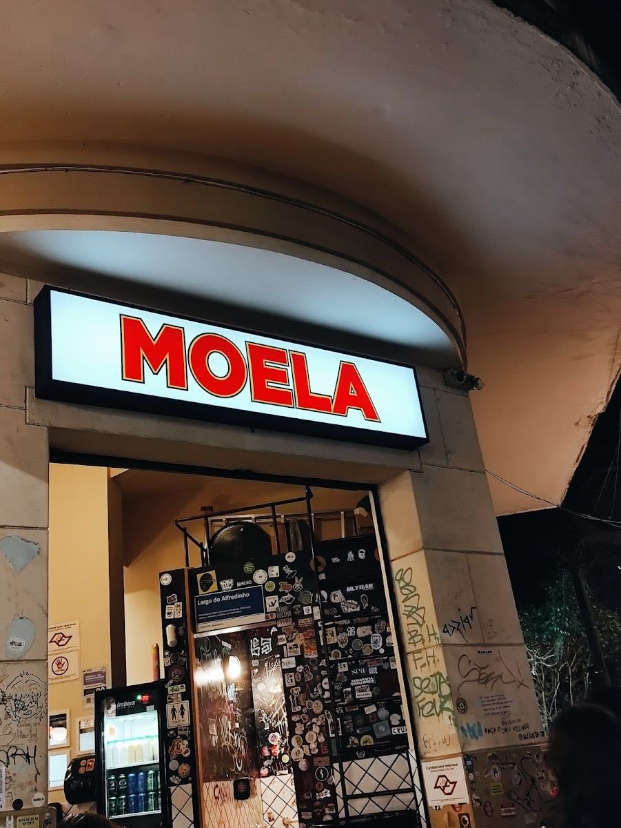 Bar Moela