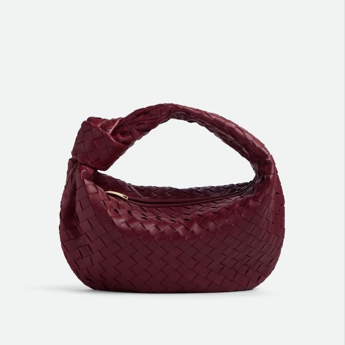 Jodie, Bottega Veneta - En color chile guajillo
