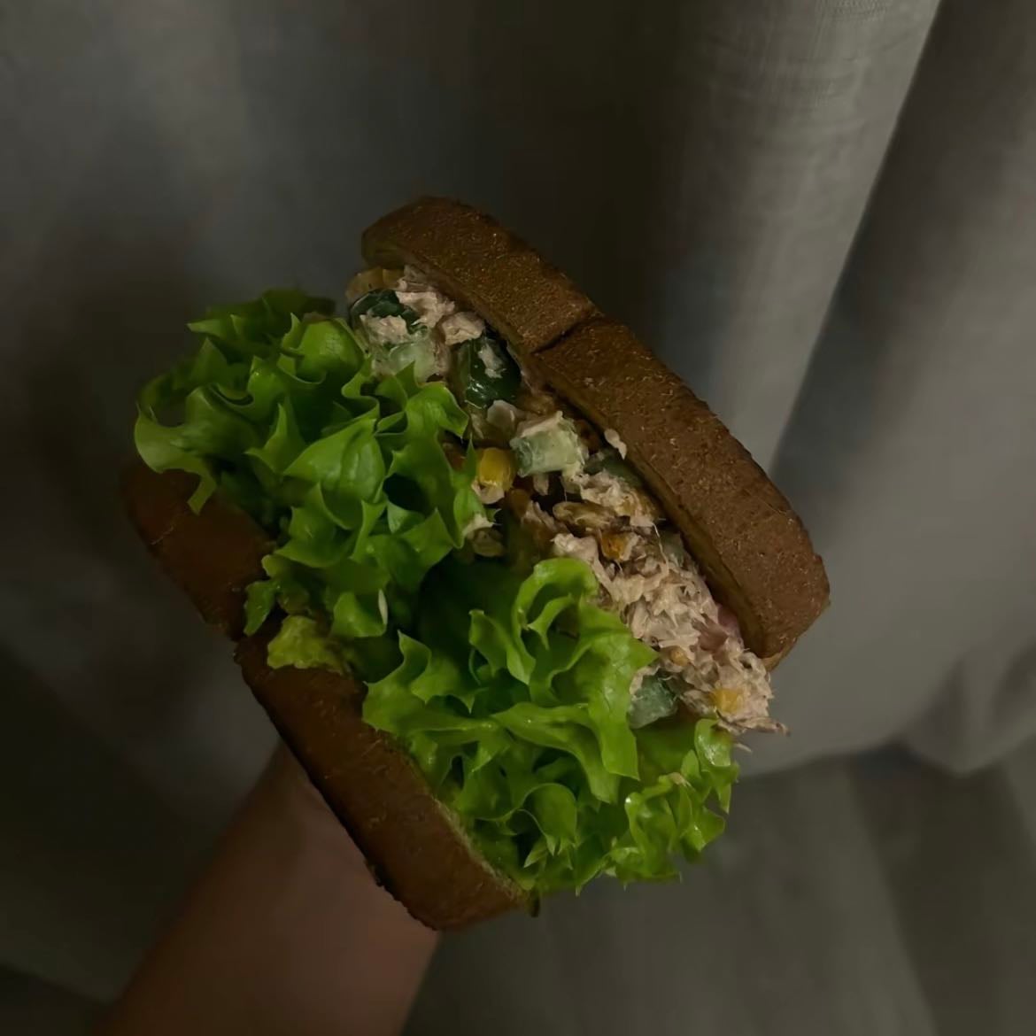 Sandwich de atún