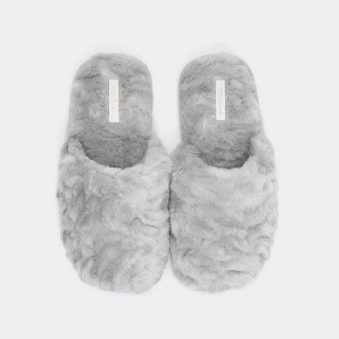 pantuflas - the ones i have r dirty