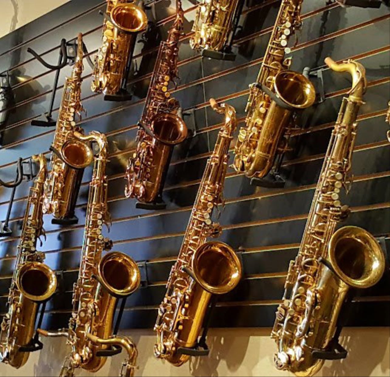 Learning the Saxophone - Alto • Tenor • Baritone