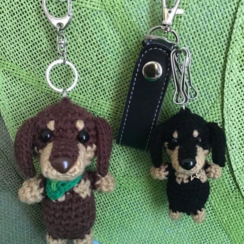 Llaveros de perritos - Perro salchicha