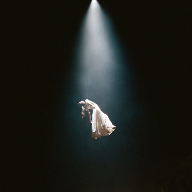 warm - Song · Ariana Grande