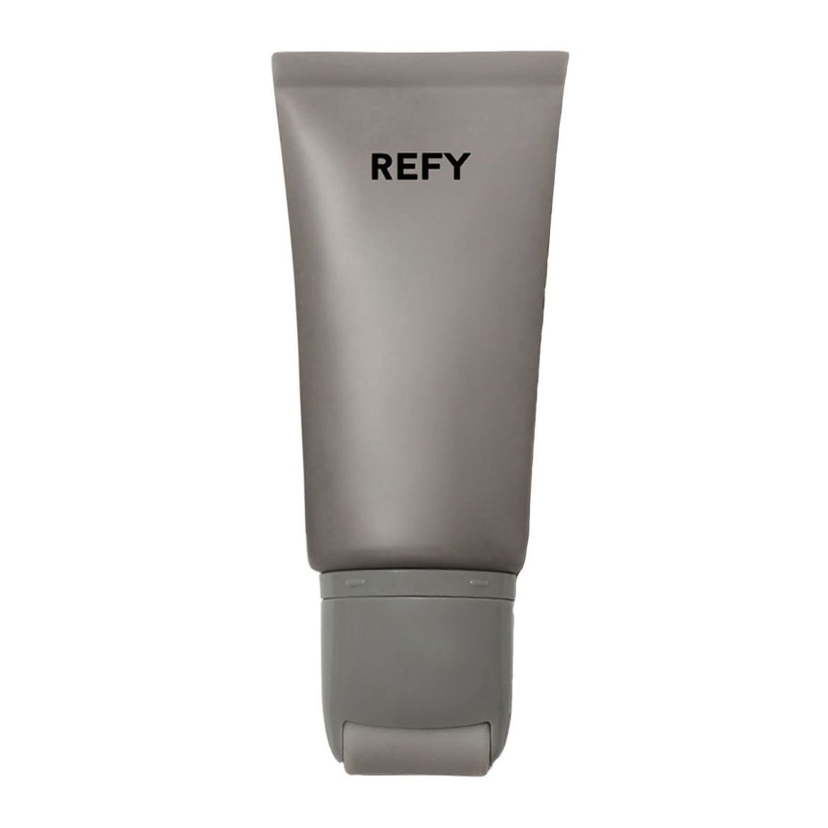 Refy Primer - Nunca me duraba el maquillaje hasta que probé este primer. La piel no se acartona en absoluto y hace que la base y todos los demás productos se fundan a la perfección!!