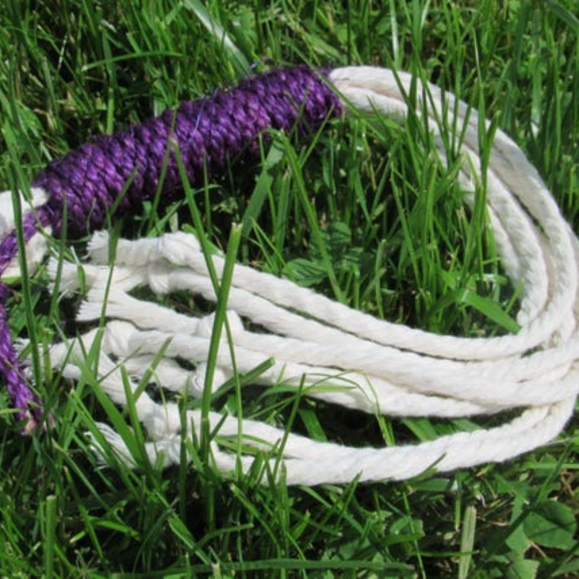 Cordinhas, cabinhos ou sisal