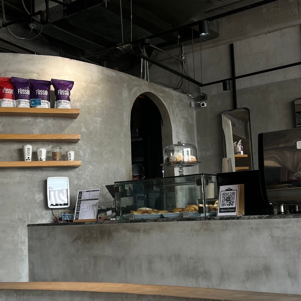 Fússia Café - Las galletas son un muuust, se agotan sp rápido pero valen la pena, las bebidas también son ricas, mi recomendación: Galleta de lotus 🍪