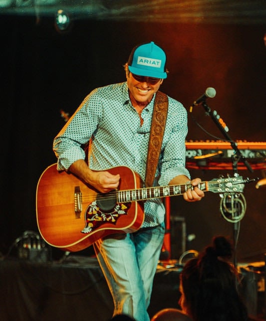 Casey Donahew - Artist