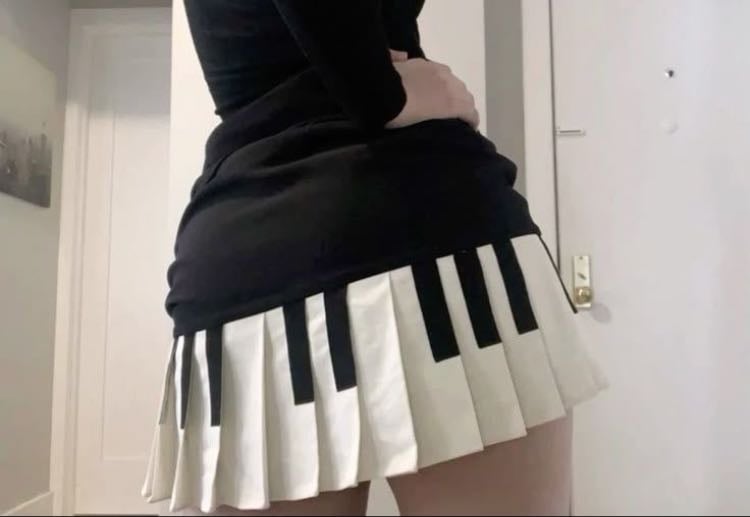 piano skirt