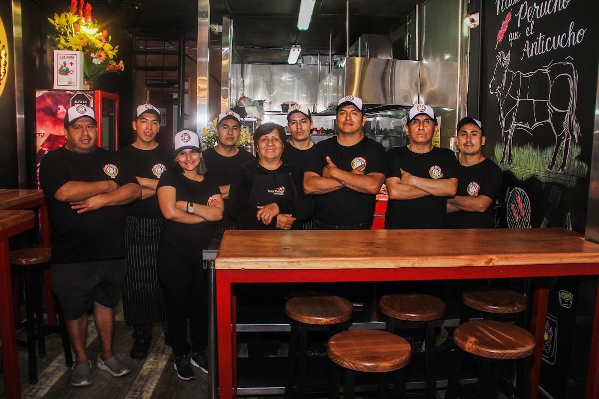 Anticuchos Dona Pochita - Street food