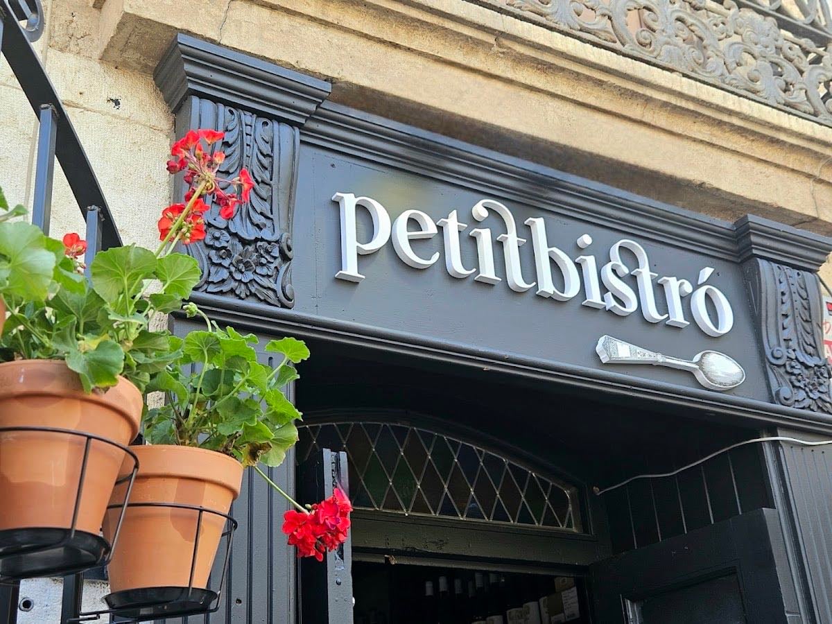 Petit Bistró Virgen - Restaurante Mediterraneo