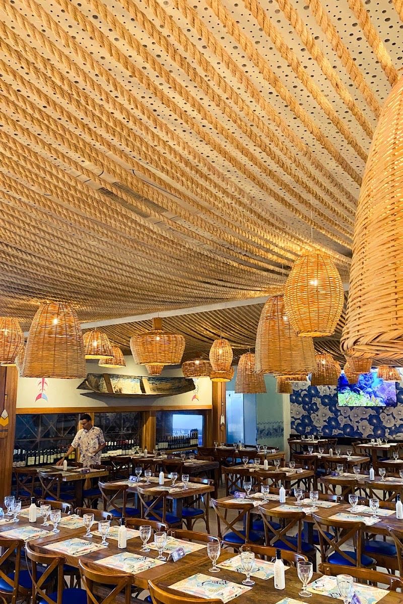 Mocellin Mar - não é fácil achar bons lugares fora de shoppings na Barra da Tijuca então o Mocellin Mar é uma boa pedida! vista linda e comida boa.