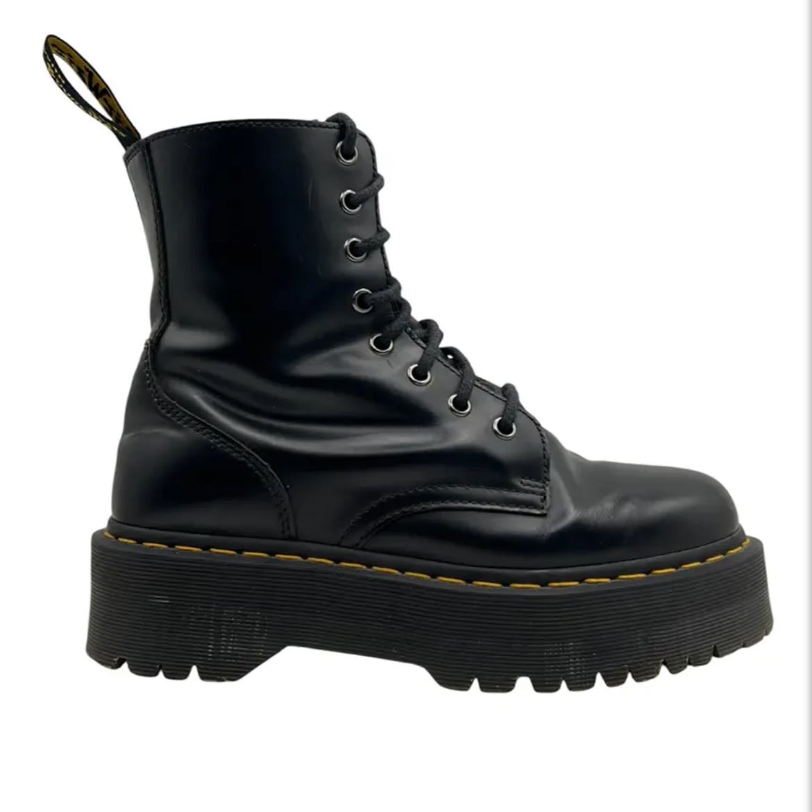Bota Dr. Martens Jadon Smooth Platform Preta