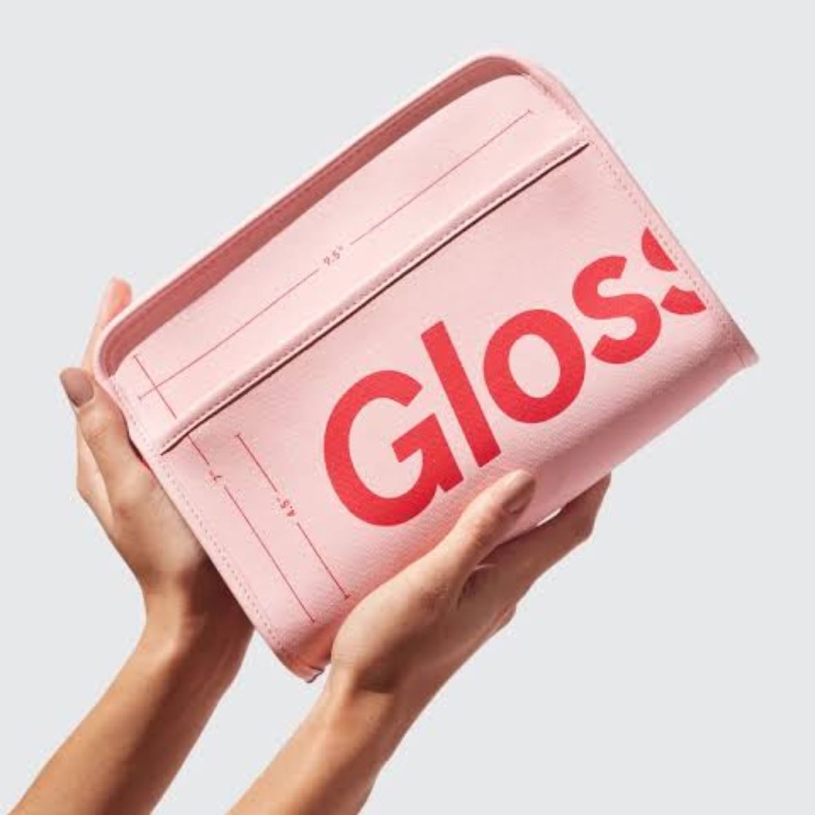 The beauty bag - By glossier