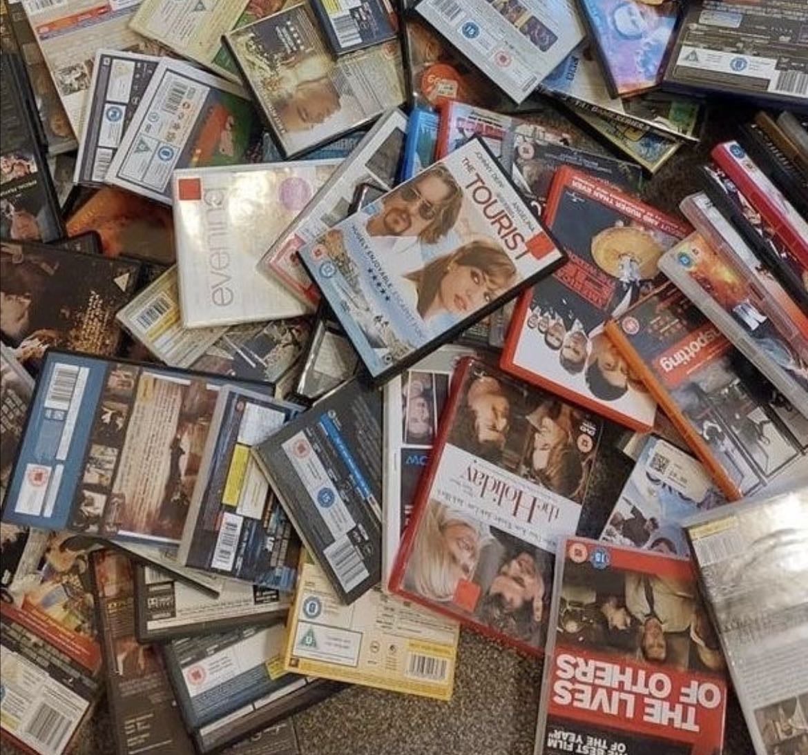 Movies/shows i’ve been watching 🎬 - Movies hypelist by Laylay📸