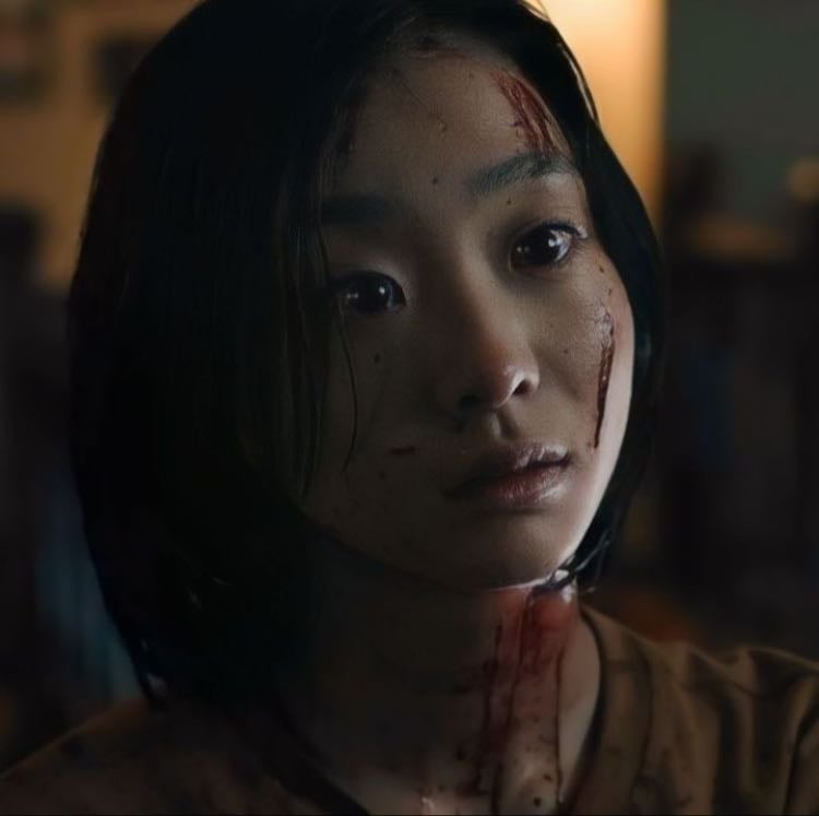 The Witch: Part 1. The Subversion - Park Hoon-jung · 2561