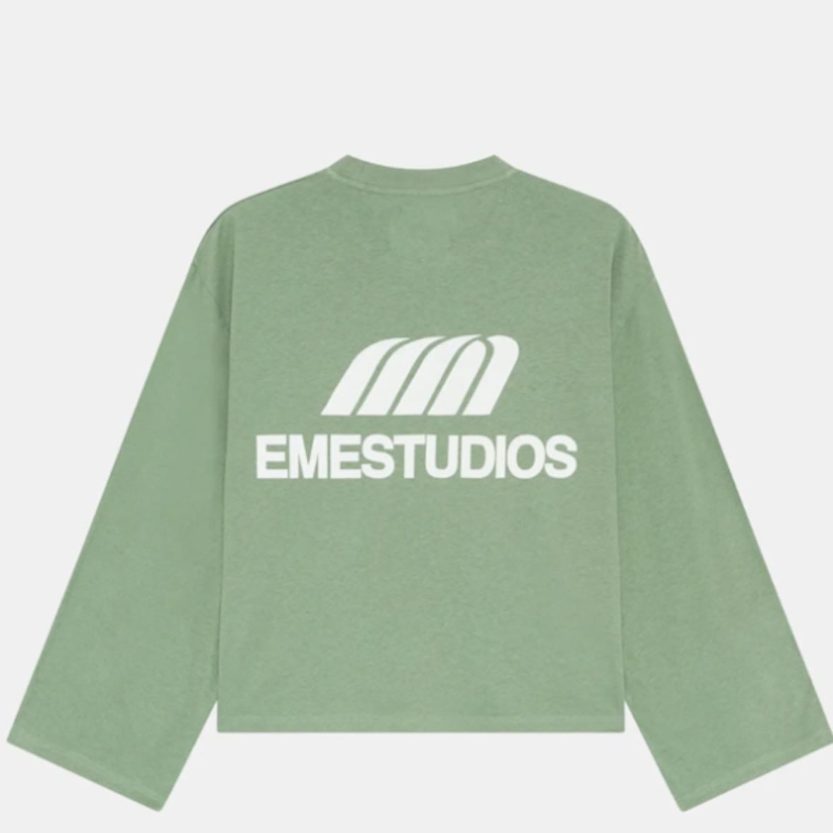 Camiseta larga - https://emestudios.com/products/cotten-hunt-longsleeve?utm_content=Facebook_UA&utm_source=facebook&utm_medium=paid&utm_id=23853141942730440&utm_term=23853141942770440&utm_campaign=23853141942730440&fbclid=PAdGRleAP4DyxleHRuA2FlbQEwAGFkaWQBqykCkKnzGXNydGMGYXBwX2lkDzEyNDAyNDU3NDI4NzQxNAABpwQds1jyjZ1uRDshCw9stWcaQ9j22QxuPYJfSWJGnhg-45ieGfpc3L6EGQA1_aem_v4SASXvu1iVBNEsjXDi-wA