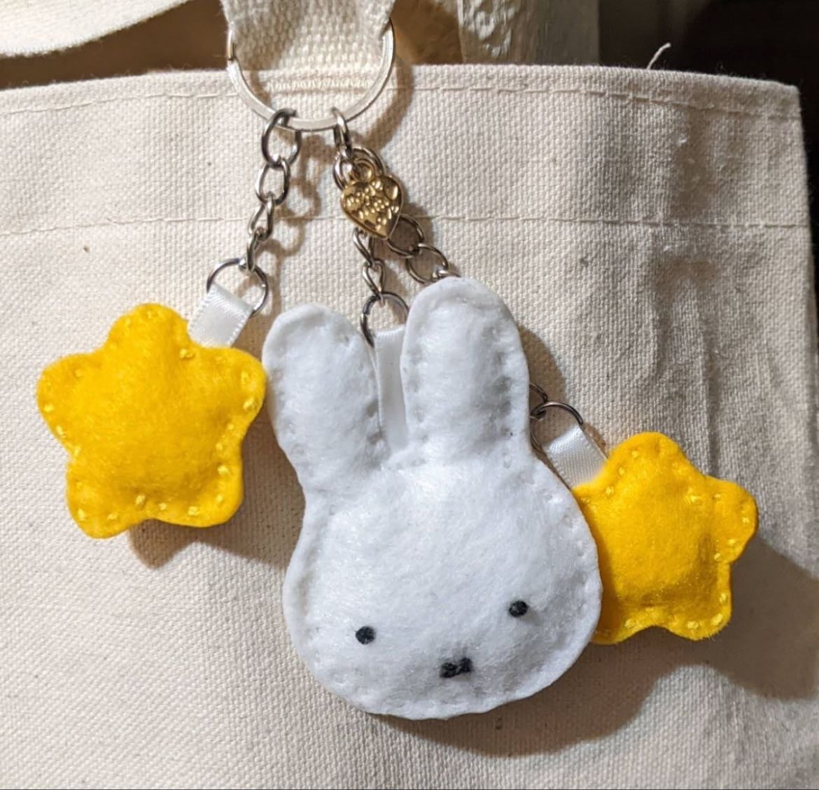sew a felt keychain