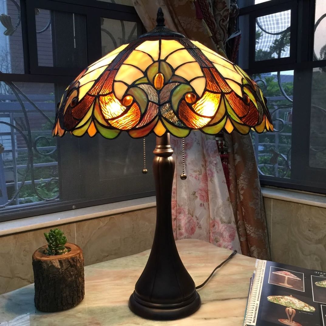 tiffany lamp