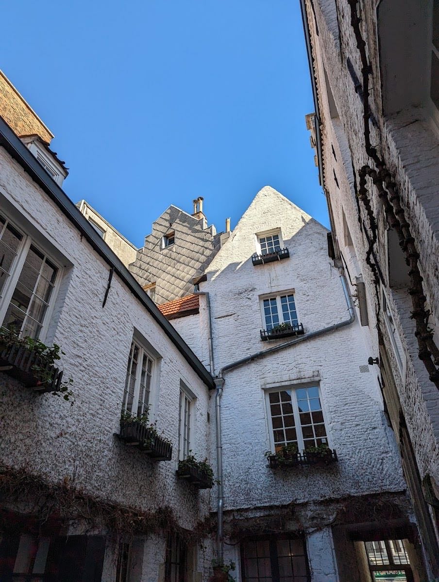 Vlaaikensgang - Picturesque Alley