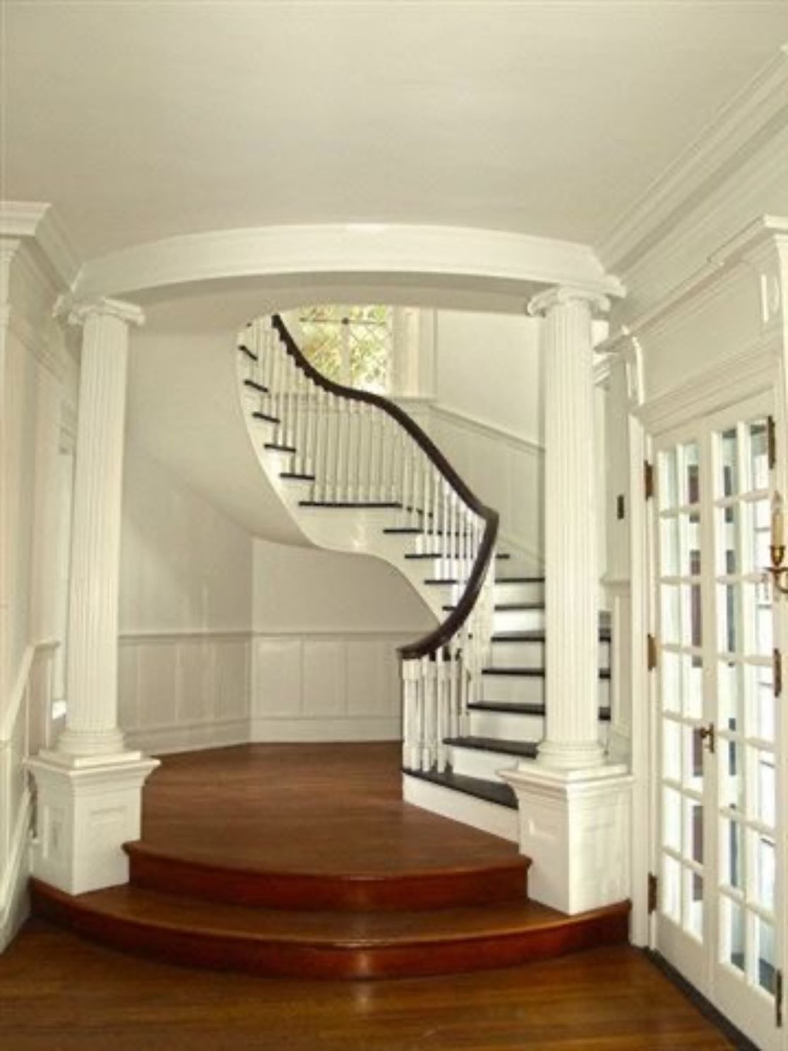 Spiral staircase