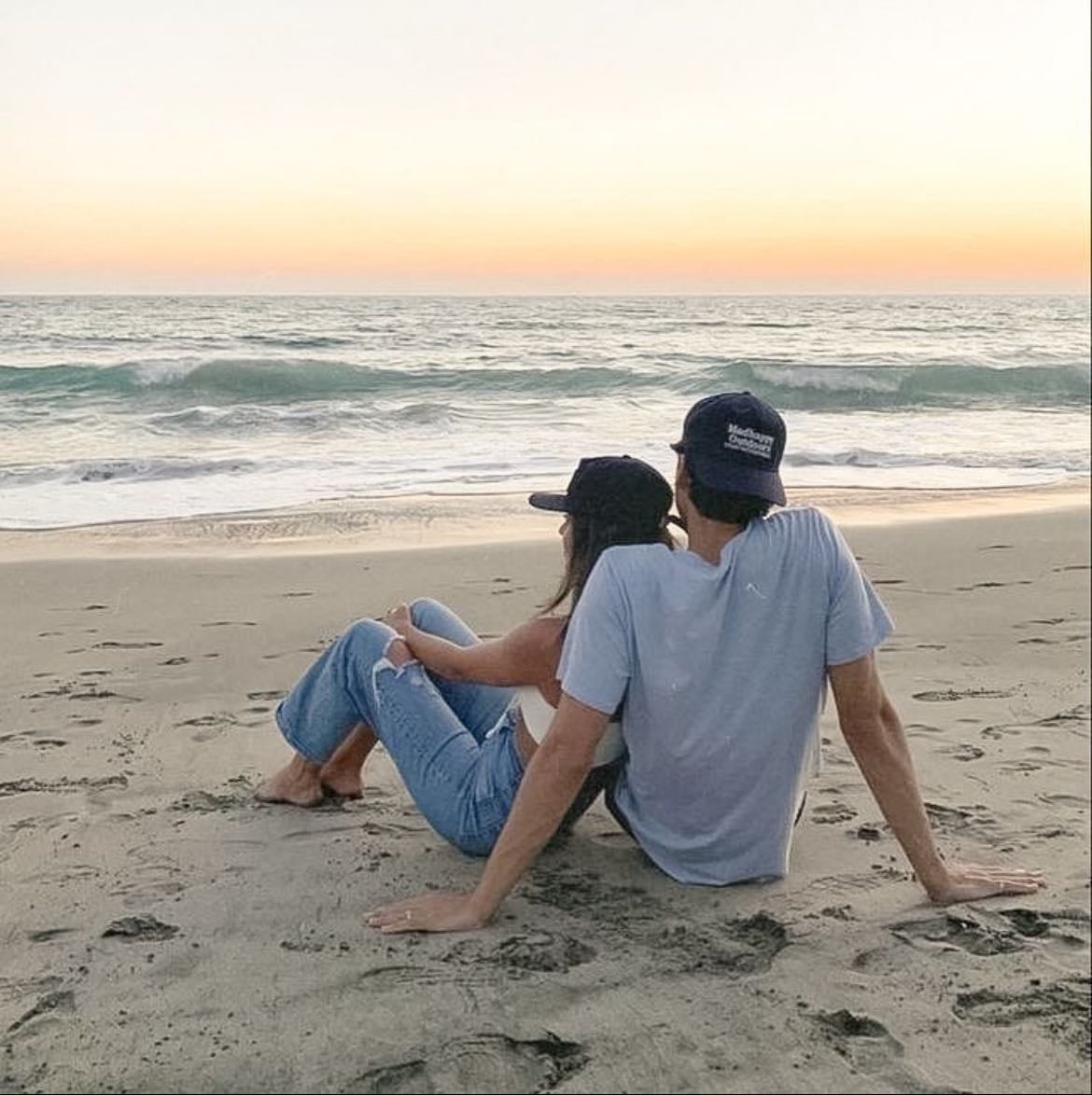 Beach Read - Emily Henry · 2020