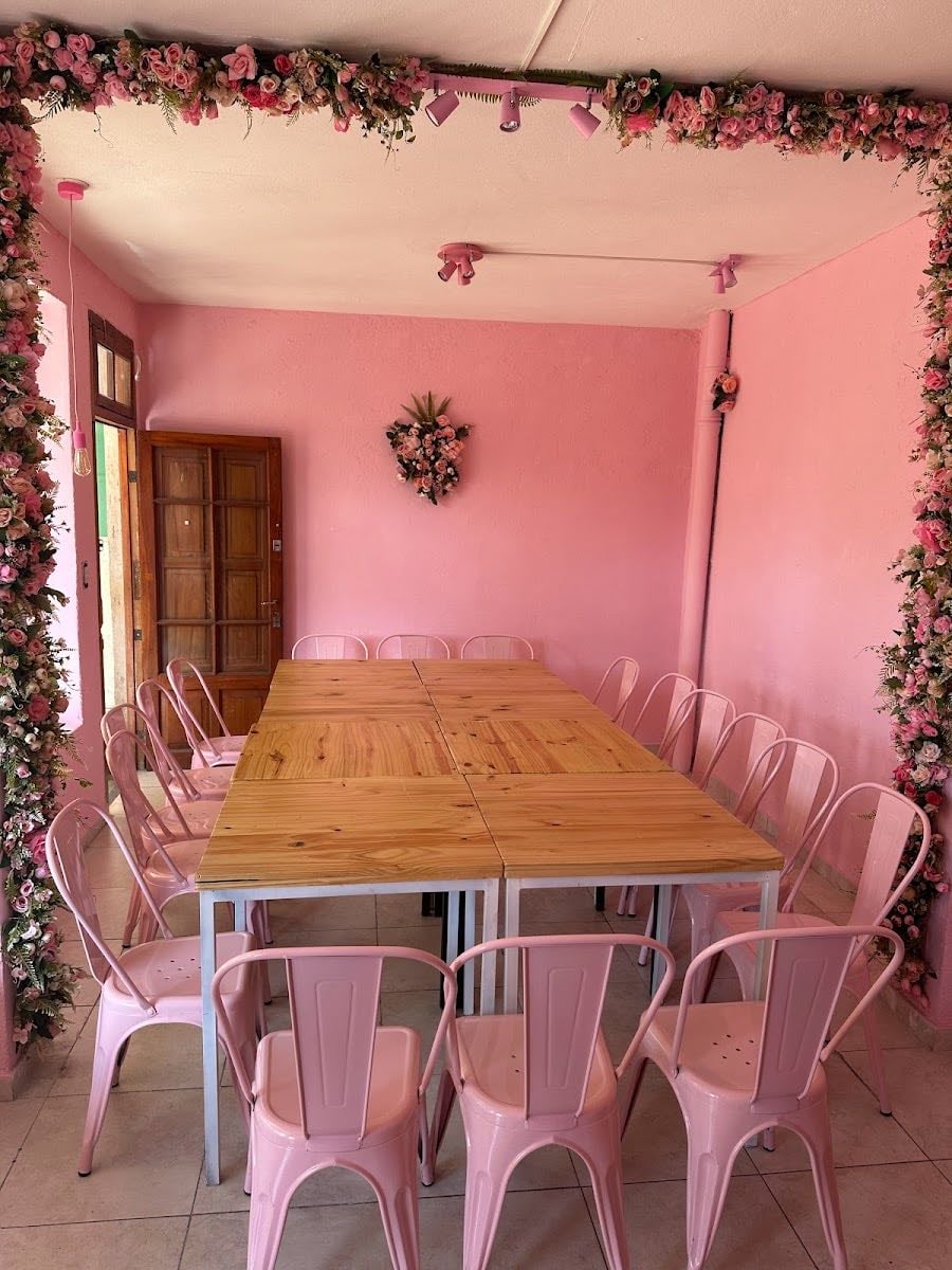 Pink Café