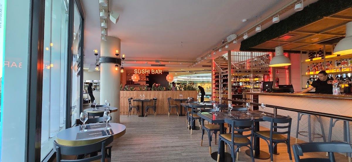 Negroni Bistro & Sushi Bar