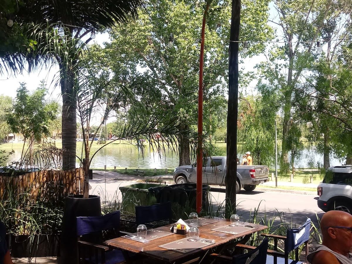 Cañitas Resto Bar