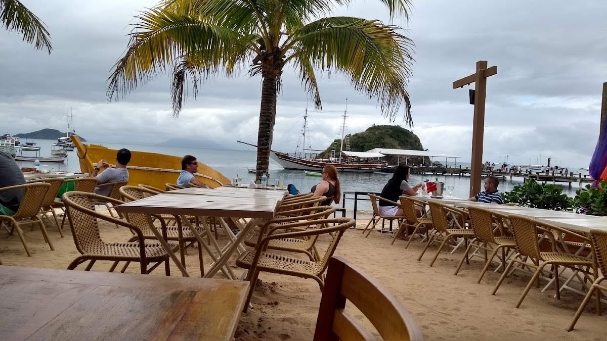 Pino Restaurante - Vista al mar y rica pizza