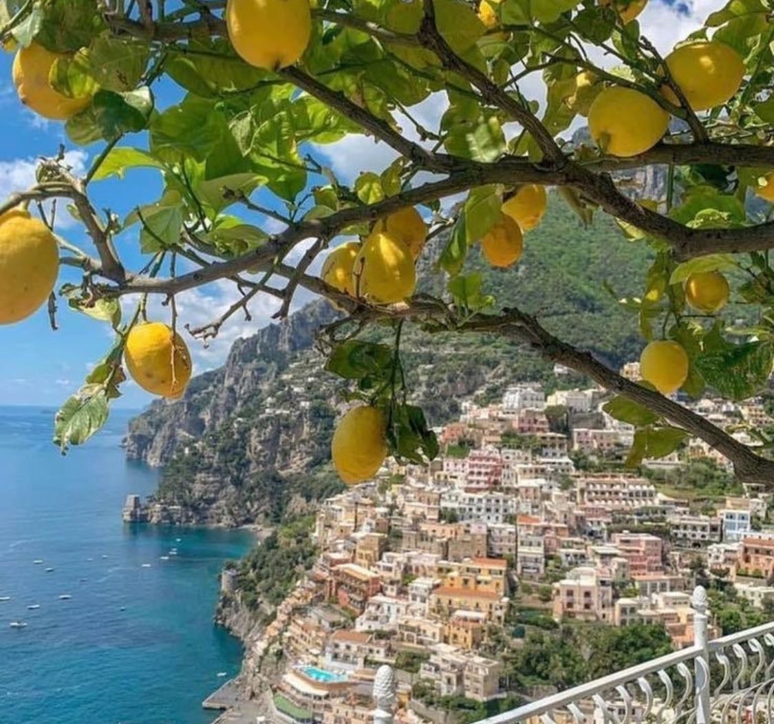 Italy spots 馃嚠馃嚬 - Places hypelist by Tash 馃悶
