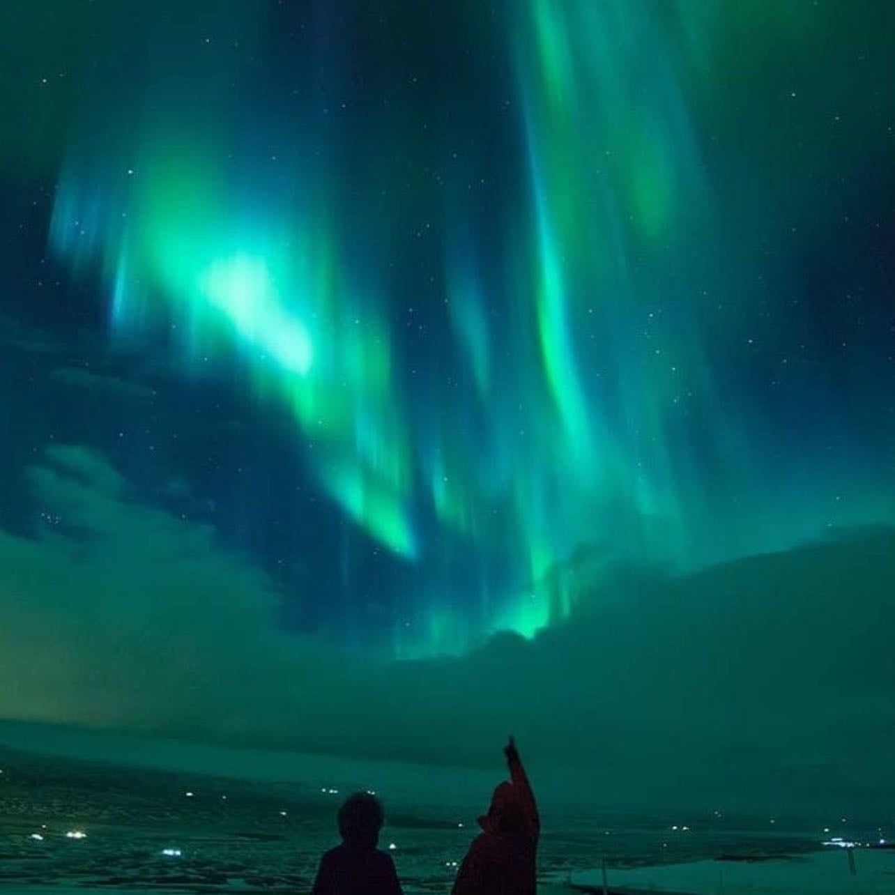 see the northern lights!! - it’s the most unrealistic thing ever but who cares