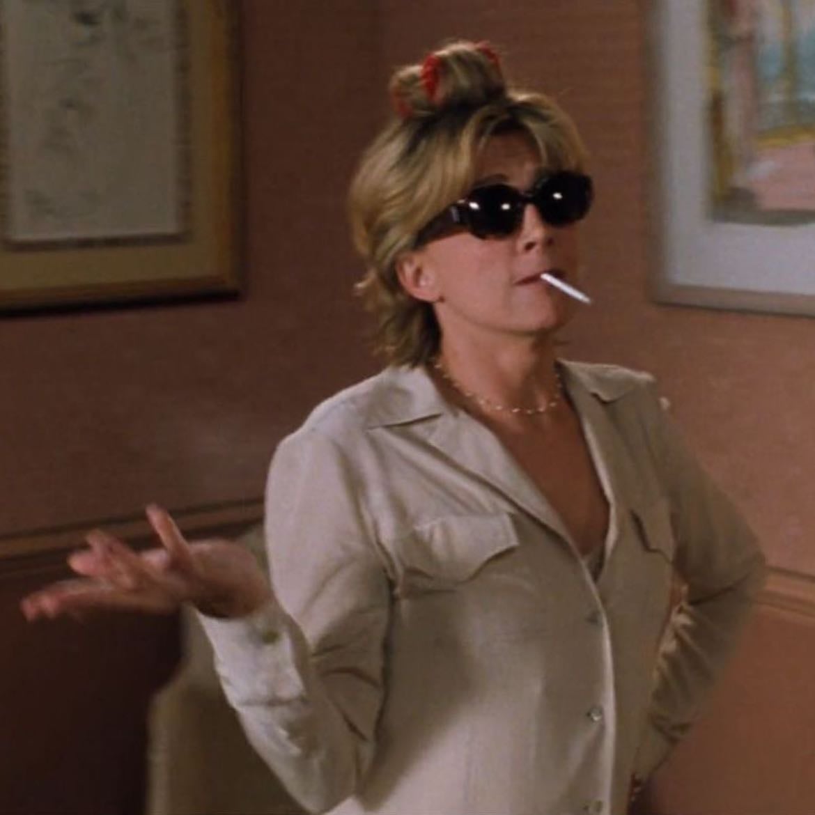 elizabeth james - madre soltera millonaria y con buen estilo y un trabajo cool, loveher