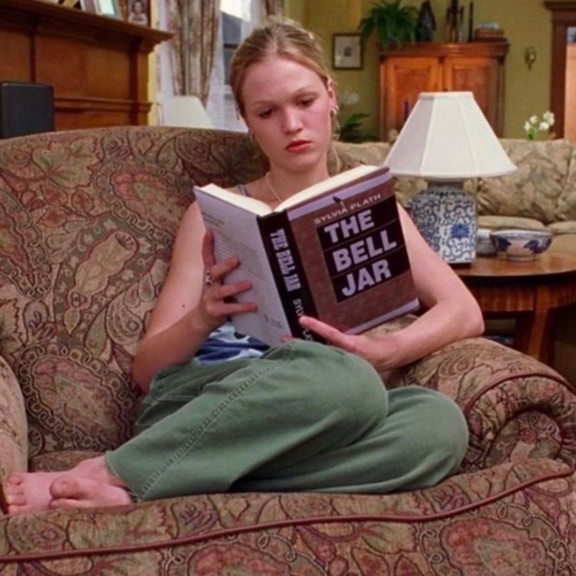 quiero volver a cuando no me importaba estar sola y leía libros en dos días - volvé a tus orígenes ortivos y revolucionarios plischu