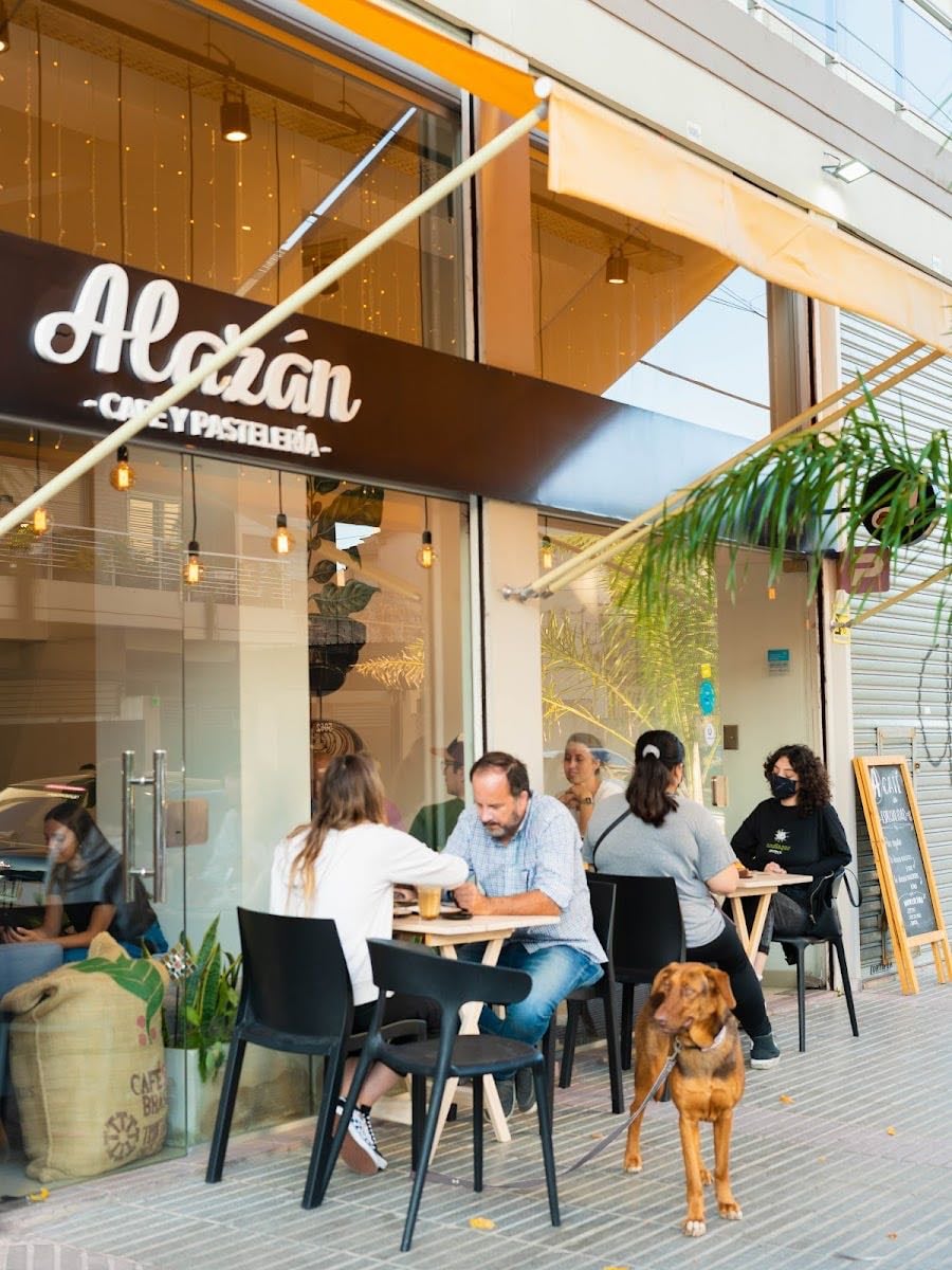 Alazán Café y Pastelería