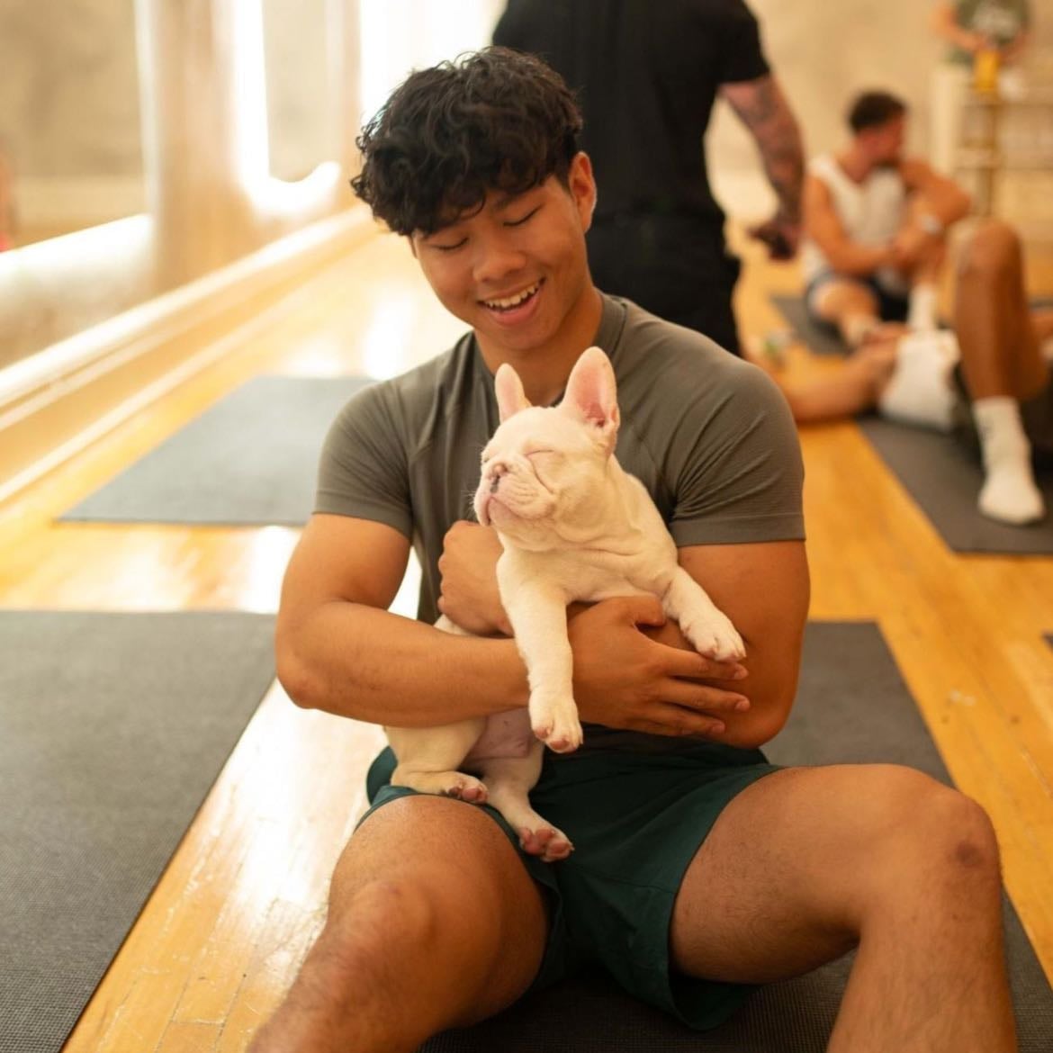 Puppy yoga