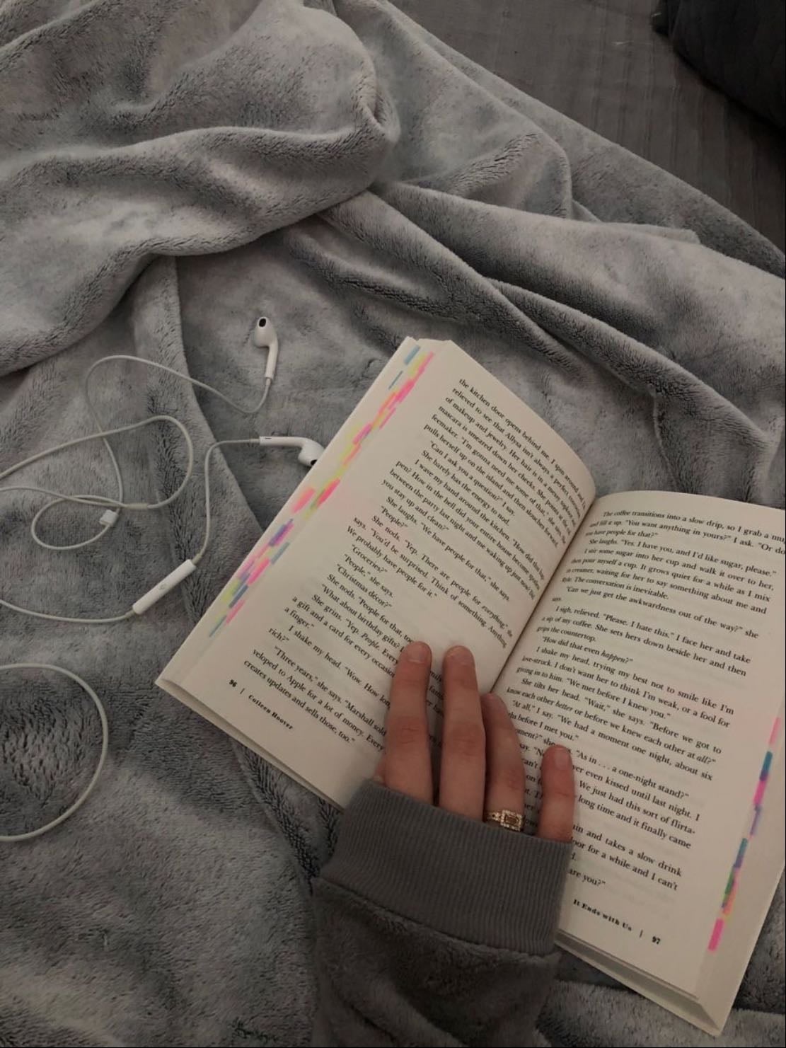 Leer un libro - Puedes leer libros en digital o en ficción.