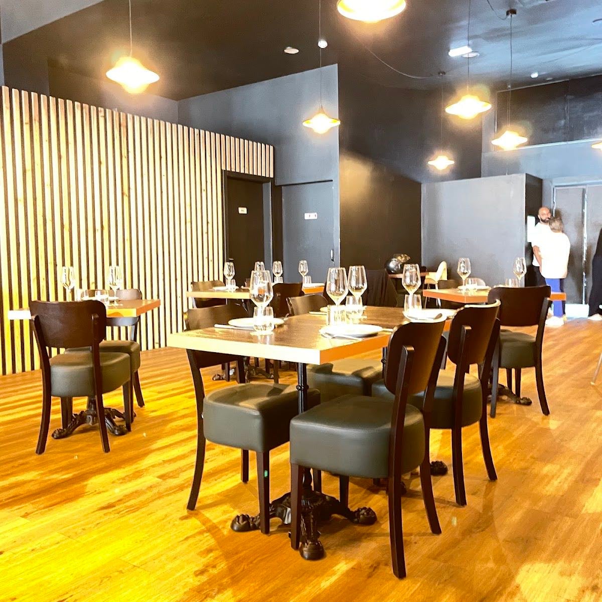 Enora Restaurant