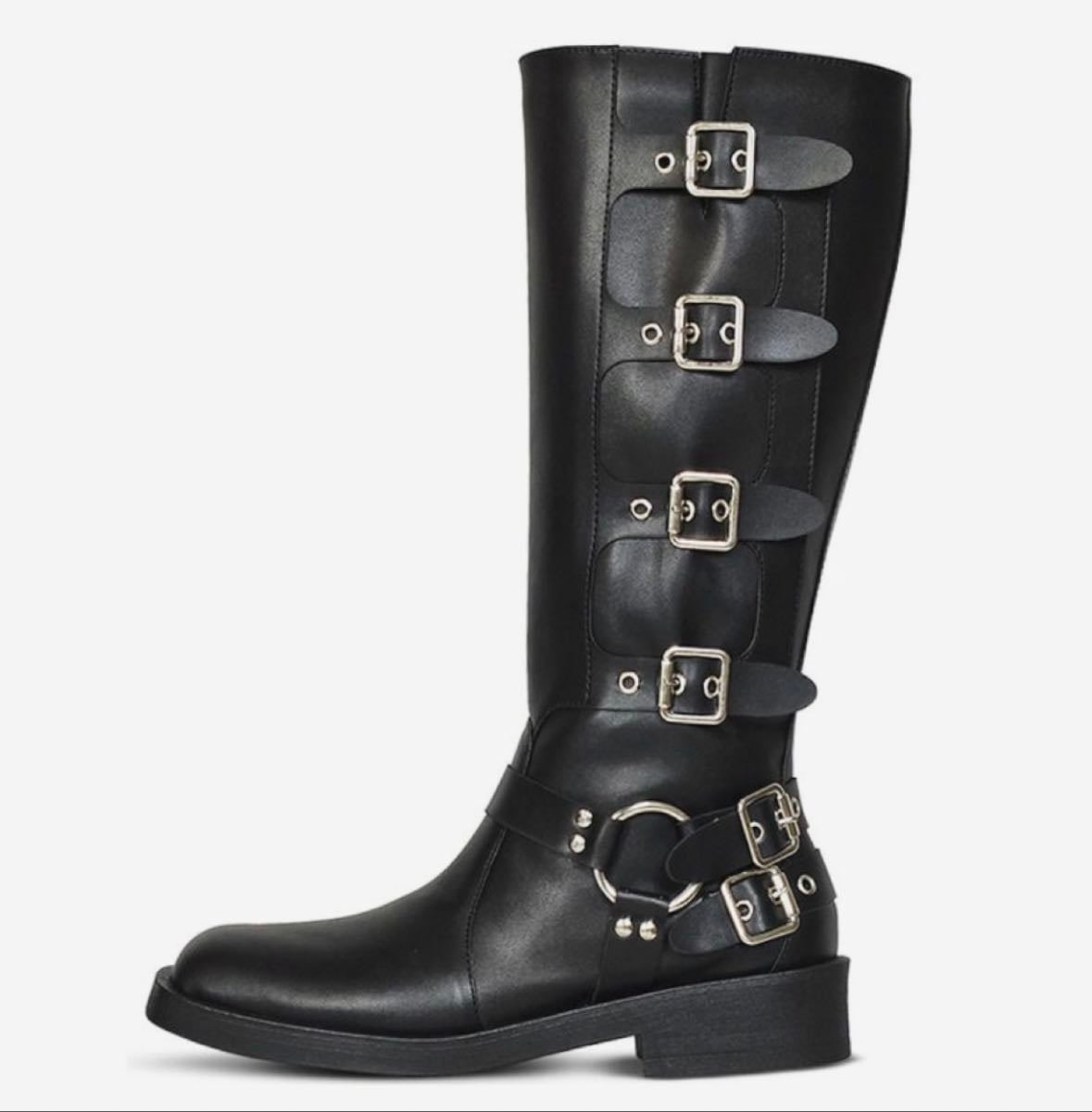 Bota Biker Cano Longo Preto Com Fivelas