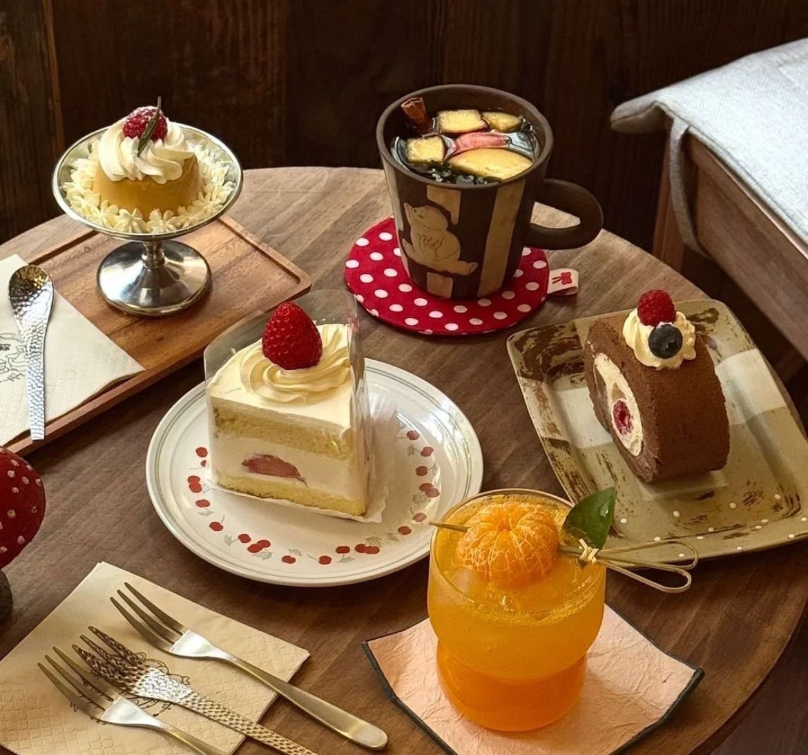 Foodie - Places hypelist by Sabrina Bonetti