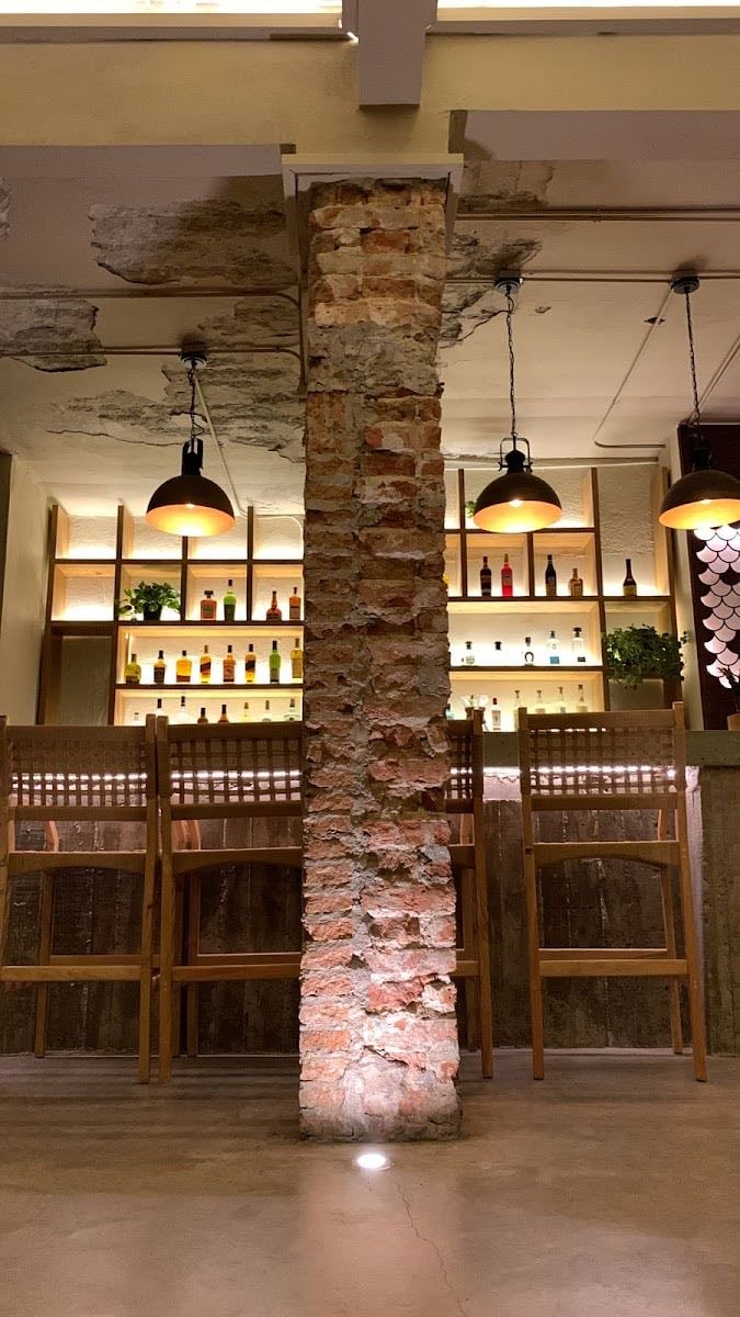 Raw Oyster Bar