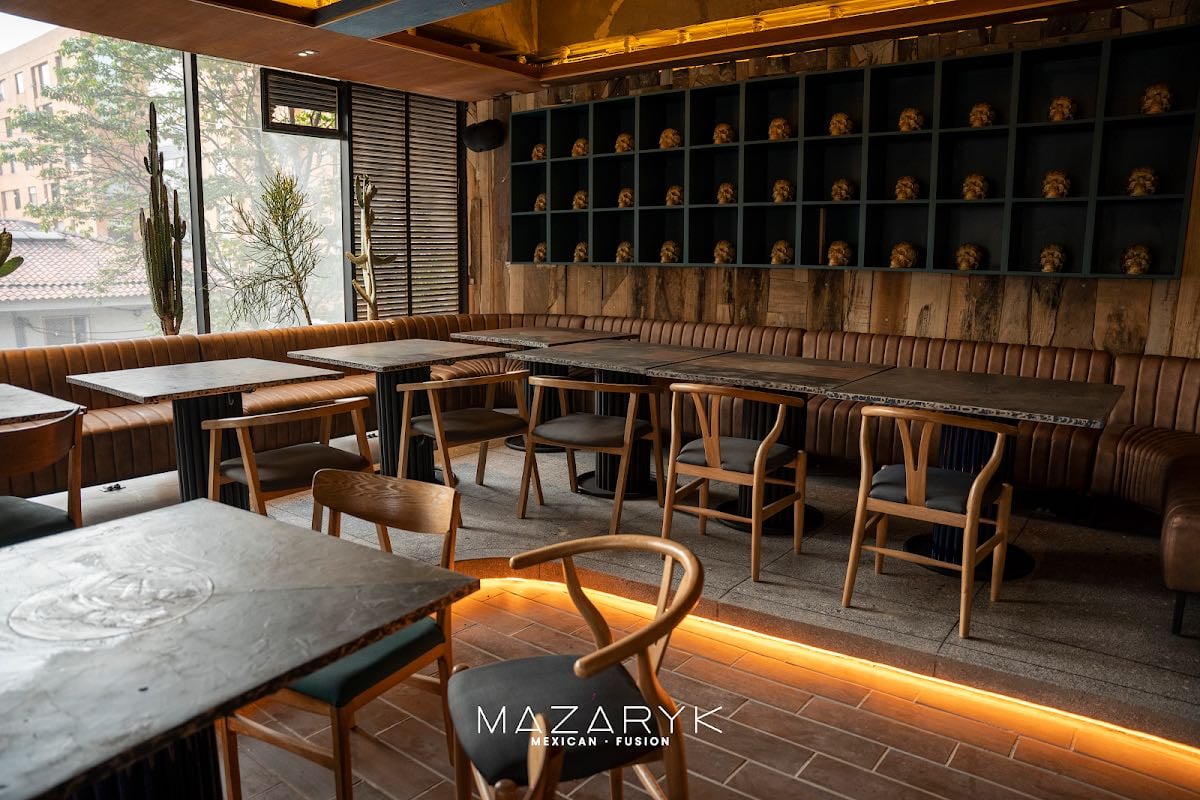 Mazaryk Restaurante - Taller de Coctelería