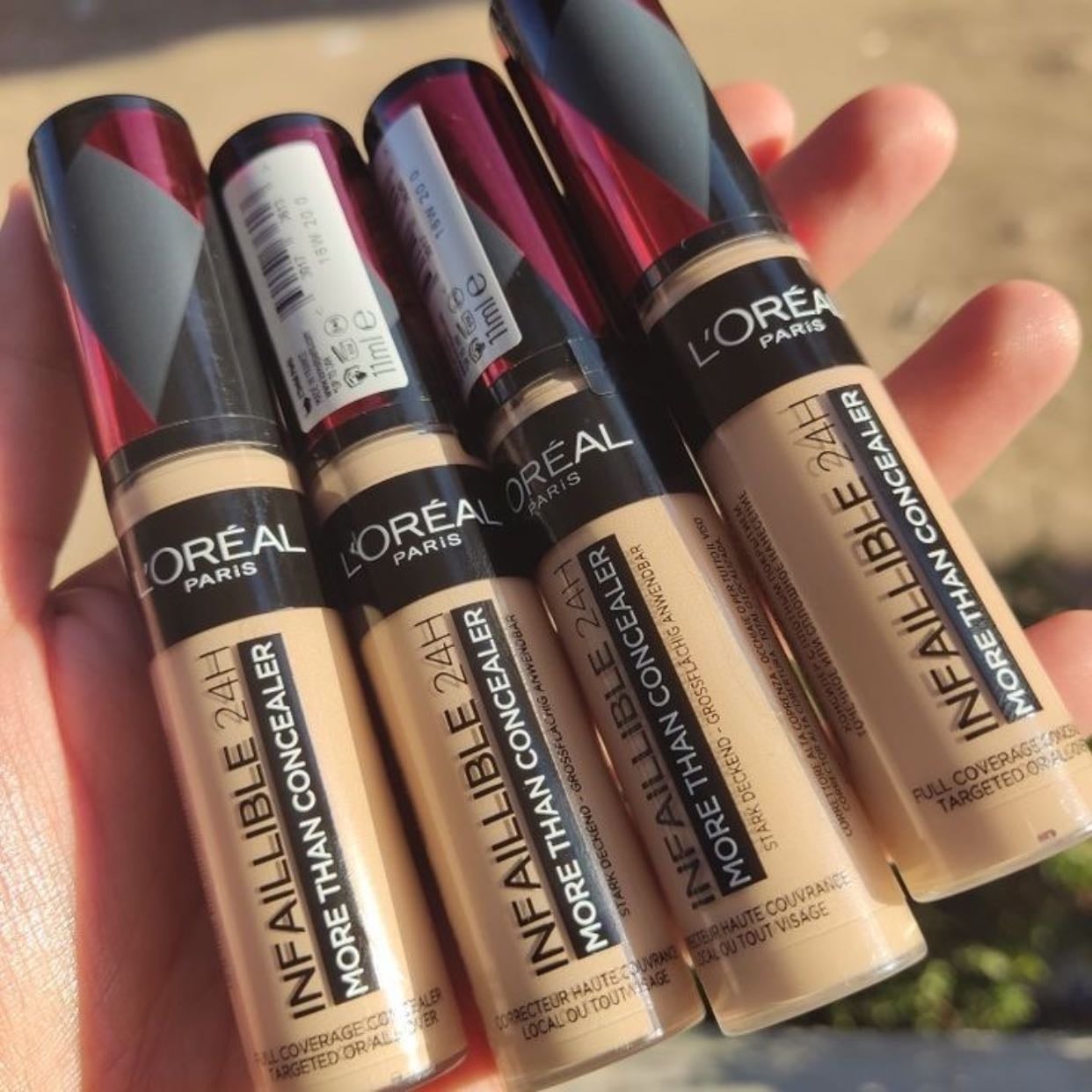 L’Oréal Infallible Full Wear - Shade: 415 Honey.
Iluminar: 385 Caramel o 360.
