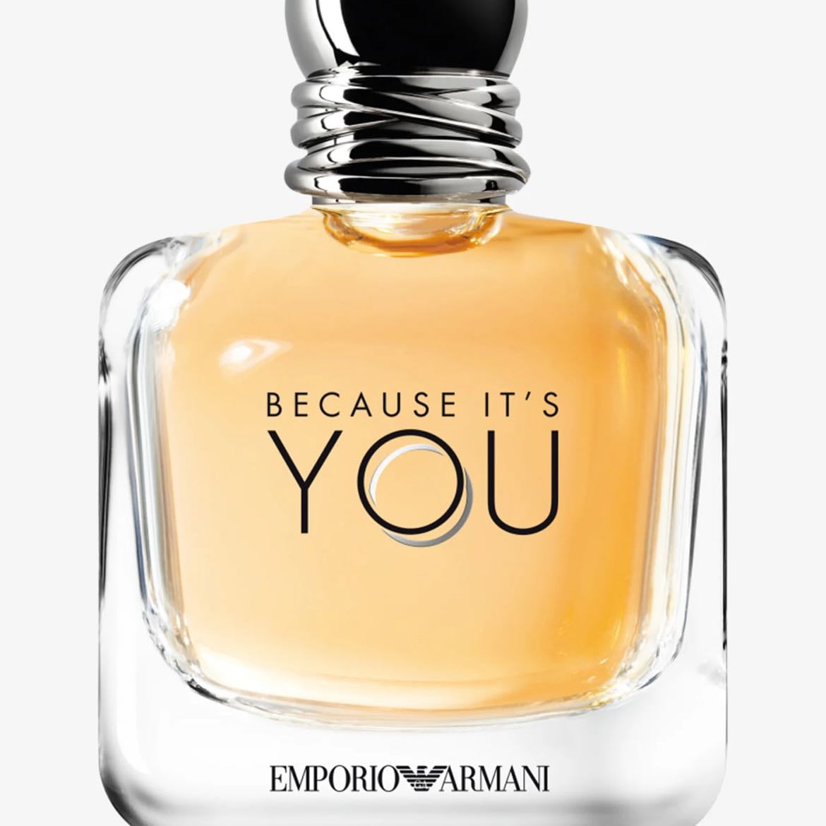 Armani Beauty - Inspired by the cosmopolitan city of New York, Emporio Armani presents the Power Couple of the 21st century. Because It's You, the female half of this magical connection, is a tribute to its passionate wearer. Lively, blooming, alluring. This fragrance masters the challenges of everyday life with charm and determination and, as a strong and independent character, perfectly combines seduction and self-irony. The composition of fruity raspberry and neroli essence, floral Rose Absolute and violet leaf gives a feeling of playful lightness, rounded off with a touch of vanilla and musk.