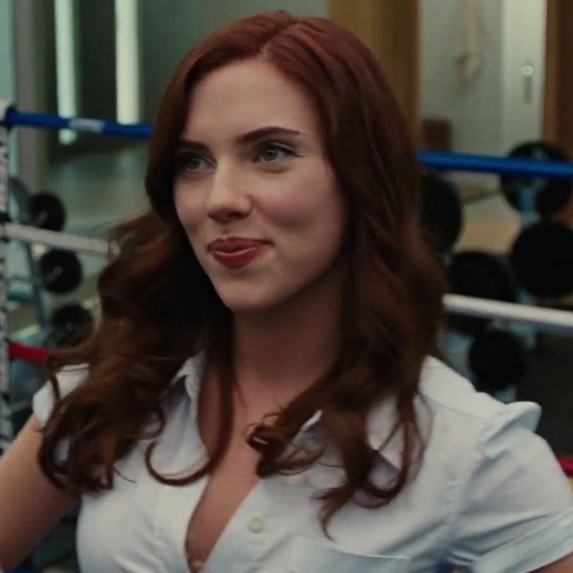 Scarlett Johansson - a nat me ganhou quando nem tinha falado um "a" imagina quando começou a bater em homem